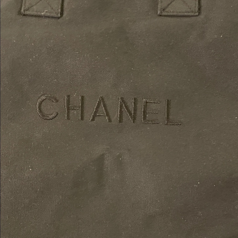 Paris Black Canvas Tote lined with zipper inside pockets Nice gift!! 🎁 free ship